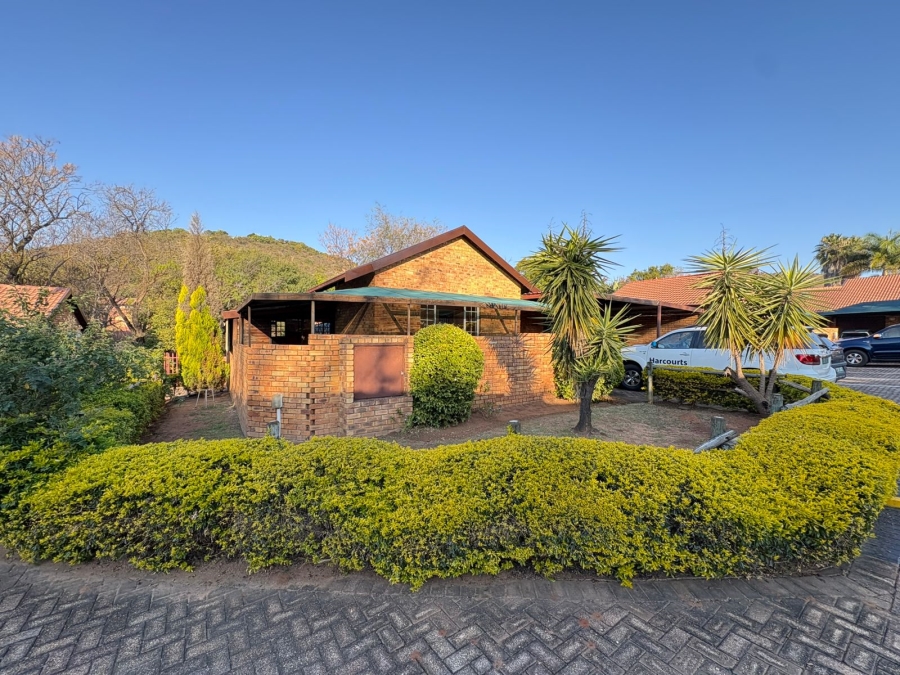 3 Bedroom Property for Sale in Safari Gardens North West